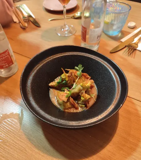 Ravioles en salsa